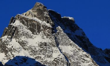 Kyazo Ri Peak 6184m Climbing